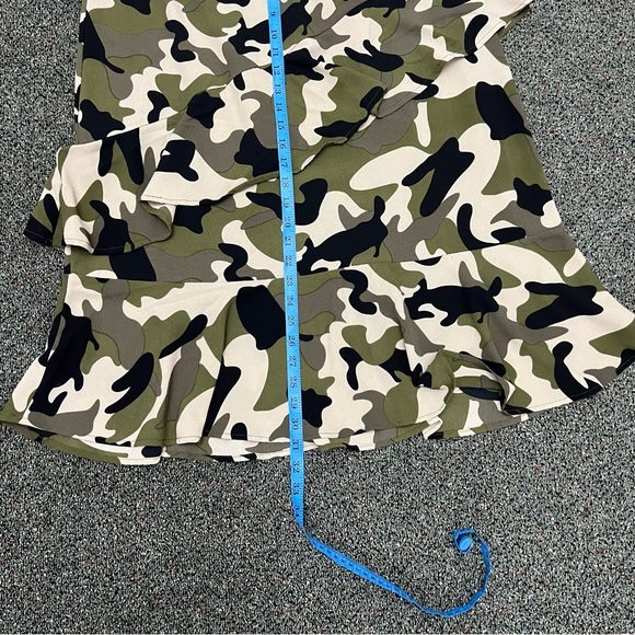 ASOS Black Green & Khaki Camo Midi Asymmetrical Tiered Ruffle Warp Skirt Sz L - Picture 14 of 14